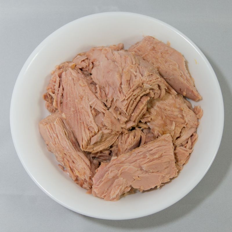 TUNA CHUNK LIGHT IN WATER